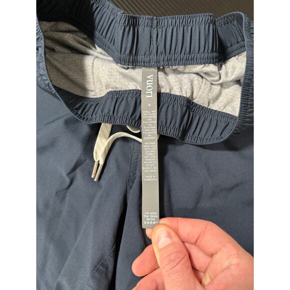 Vuori Men’s Kore Shorts Navy Blue 7 Inch With Liner Size Small Athletic Gym - Picture 3 of 13